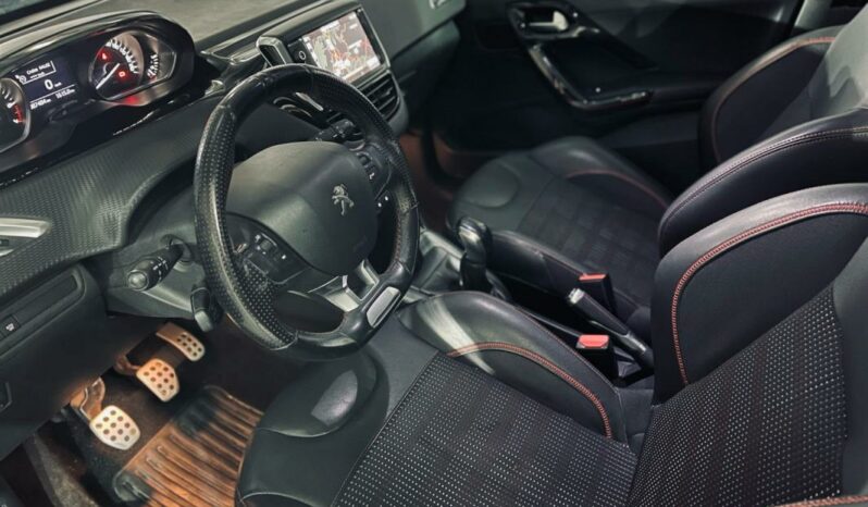 Peugeot 208 1.2 PURETECH 110 CH GT Line DISTRI NEUVE+CARPLAY+GPS 2°MAIN GTIE 12 M complet